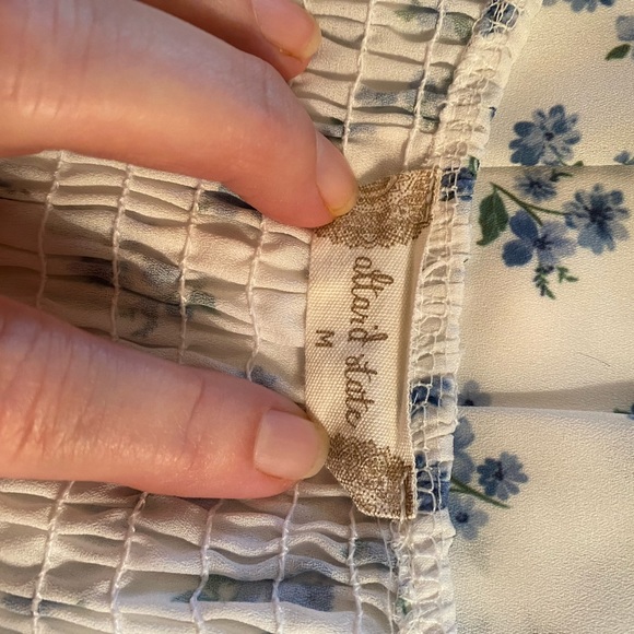 Altar’d State “Sydney” dress white with blue flowers. Skirt is fully lined sz M - Picture 8 of 9